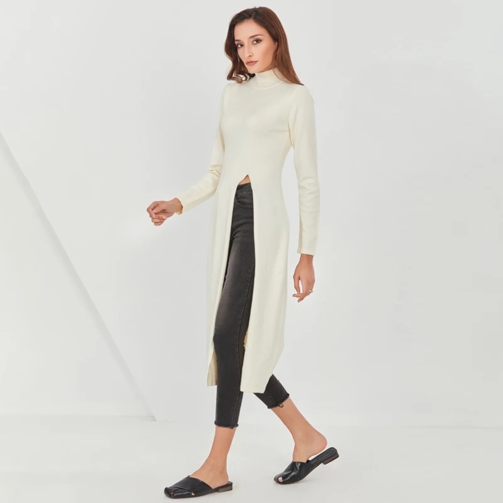 NWT Turtleneck Long-sleeve Sweater
